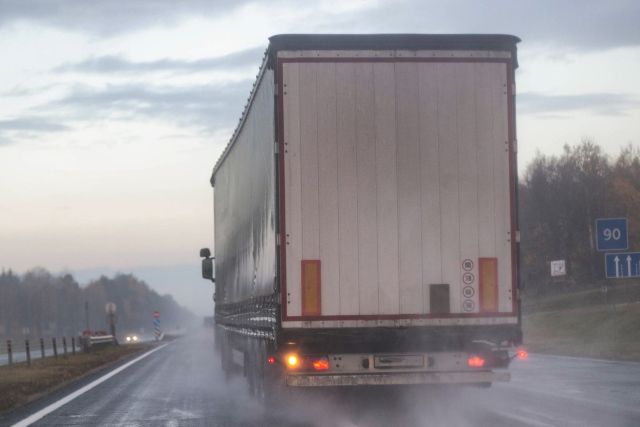 speed limiters on trucks